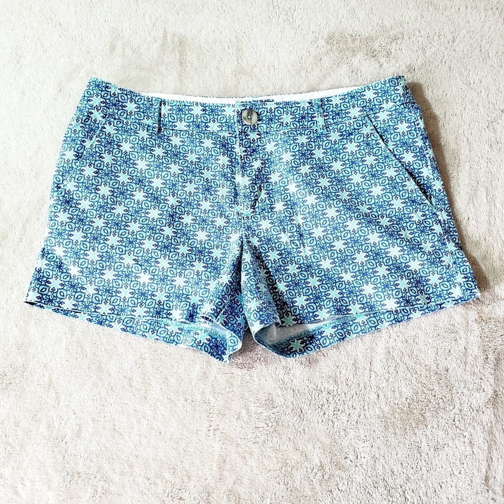 Lord & Taylor Patterned Festival Short Shorts